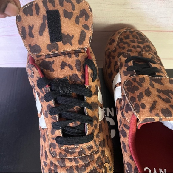 Madden NYC NEW Leopard Print Fold Over Sneakers Size 10 - Picture 5 of 8